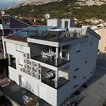 San Antonio Apartment