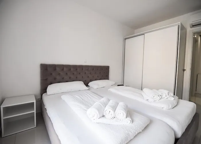 San Antonio Apartment *